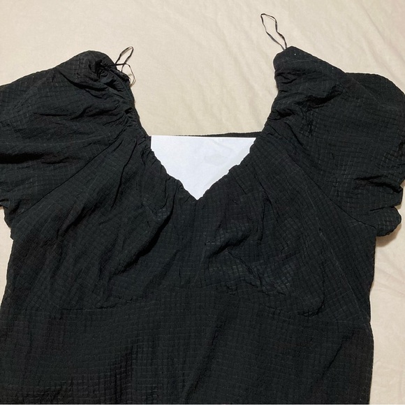 Old Navy Babydoll Style Mini Dress with Short Puff Sleeves - Picture 10 of 11